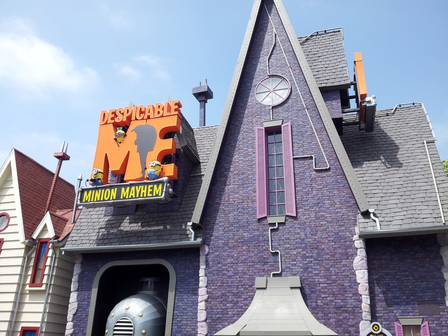 Despicable Me Minion Mayhem Review Coaster Kings