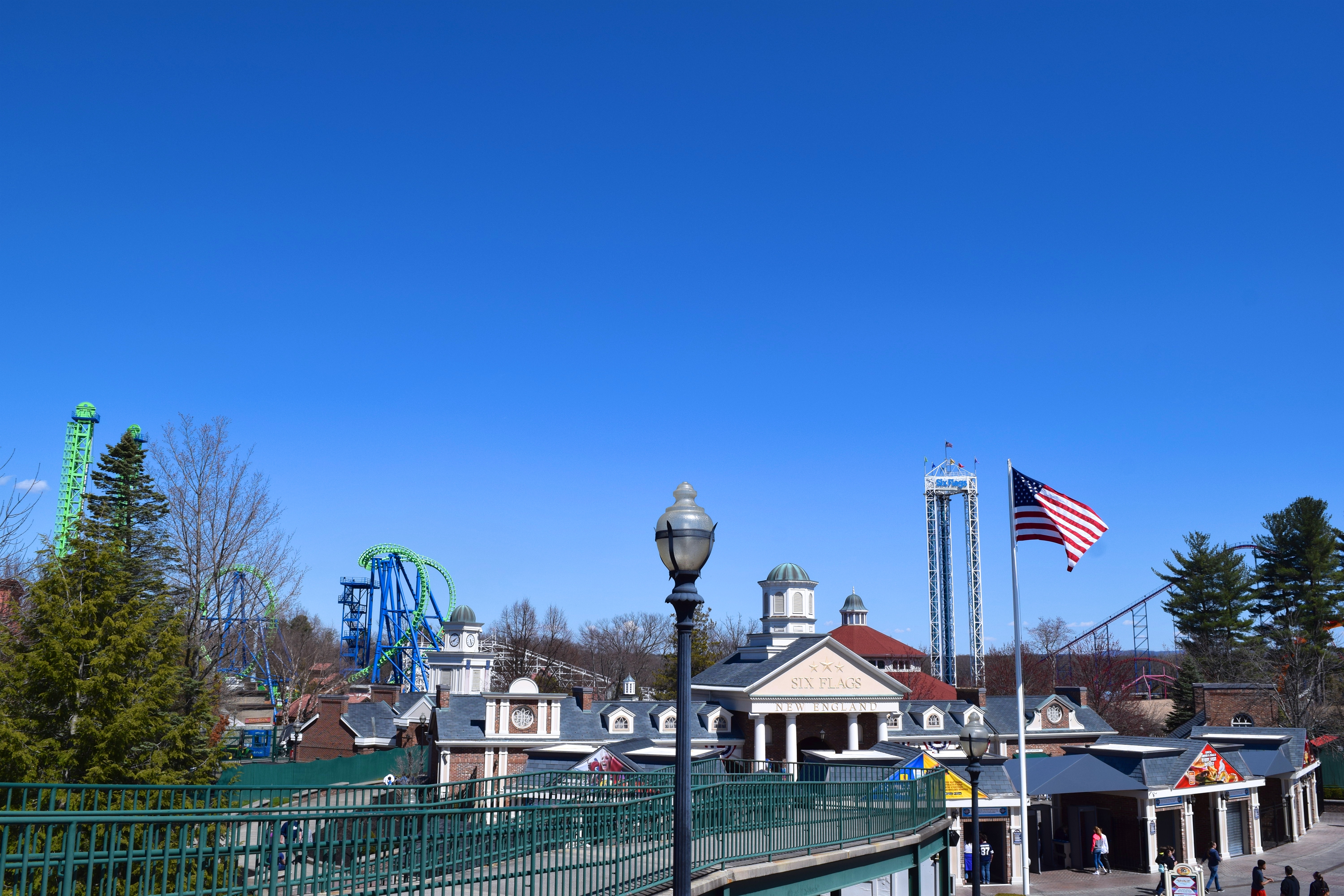 Another Not-California Report: Six Flags New England - Coaster Kings