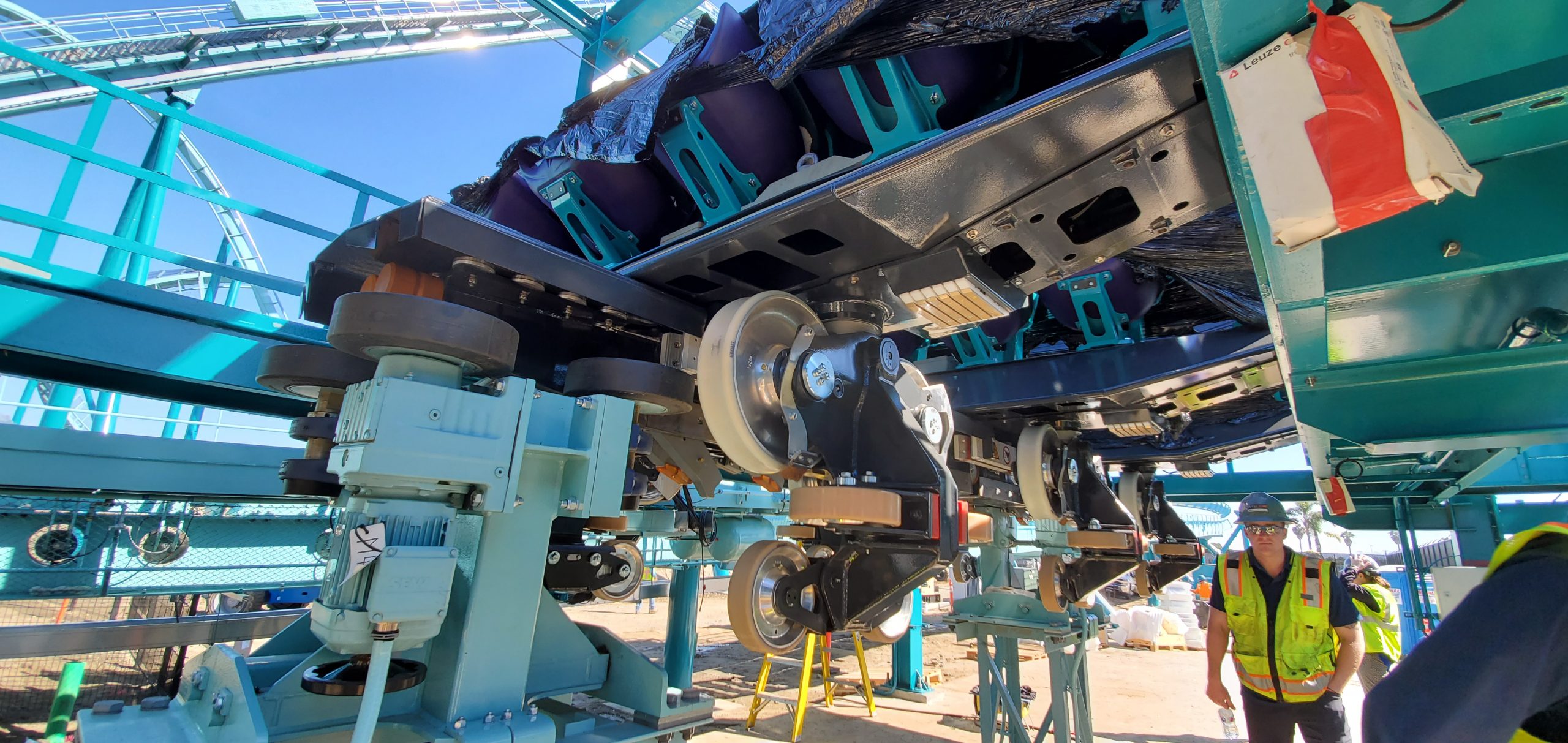 Emperor Construction - SeaWorld San Diego - 2020 Dive Coaster - Coaster