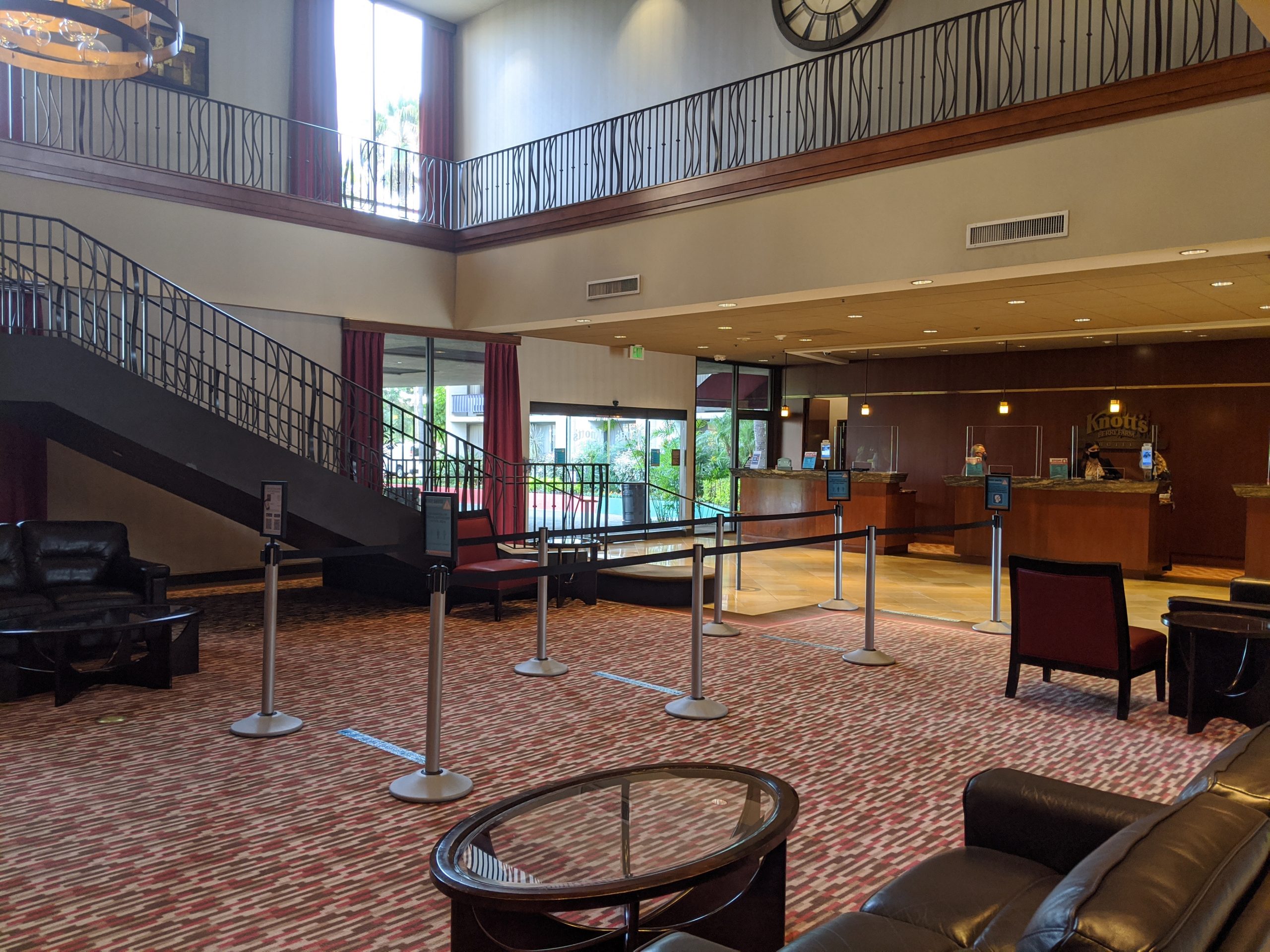 Knott's Berry Farm Hotel Reopens Take a Look Inside! Coaster Kings
